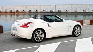 Dead: Nissan 370Z Roadster